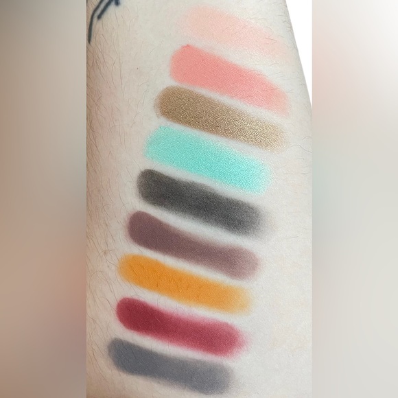 Modern Emo Makeup Palette - Picture 3 of 3